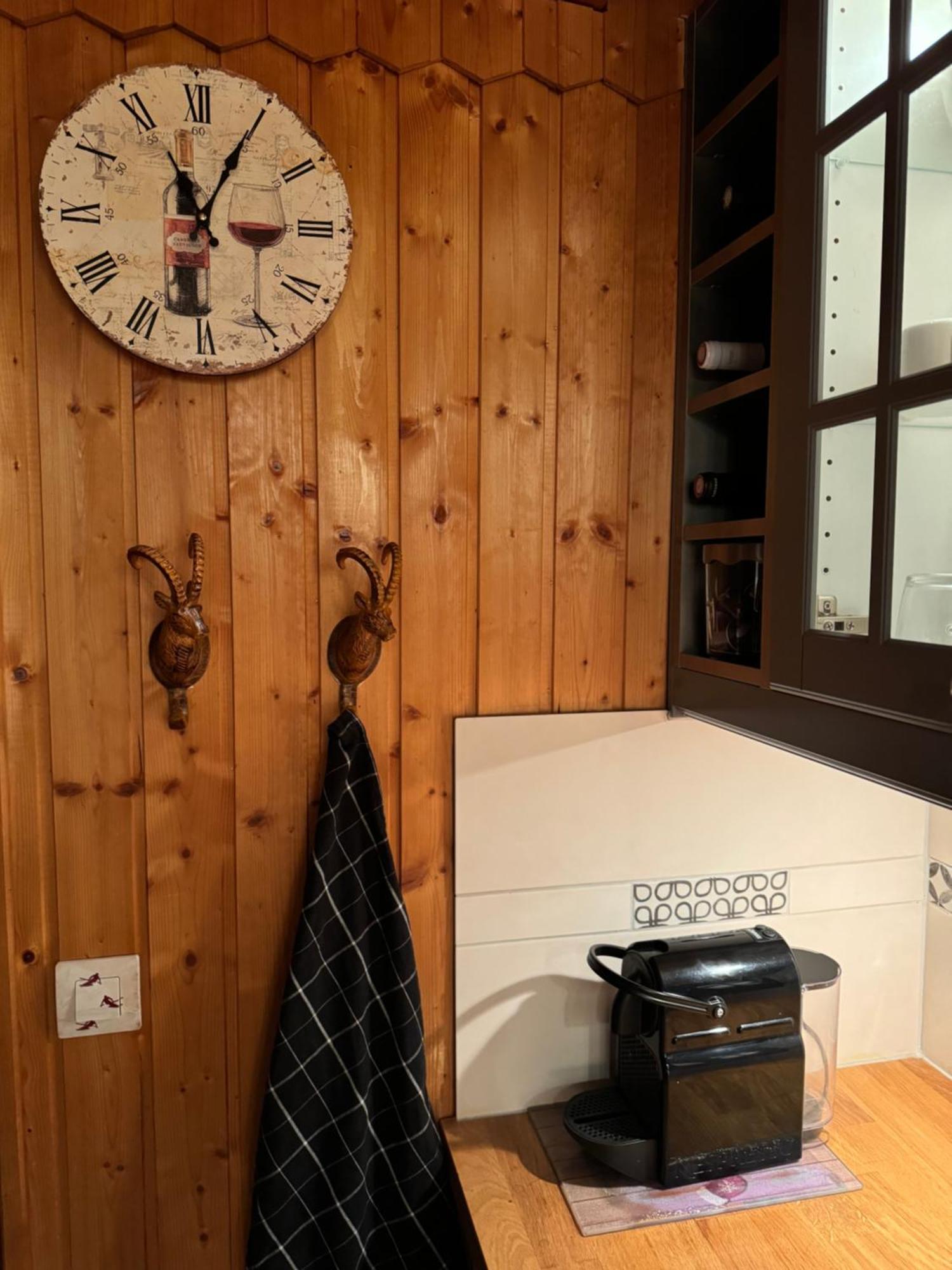 Charming, Cosy Chalet Nestled In A Breathtaking Surrounding With Spectacular, Stunning Mountain Views Ла-Шапель-д'Абонданс Екстер'єр фото