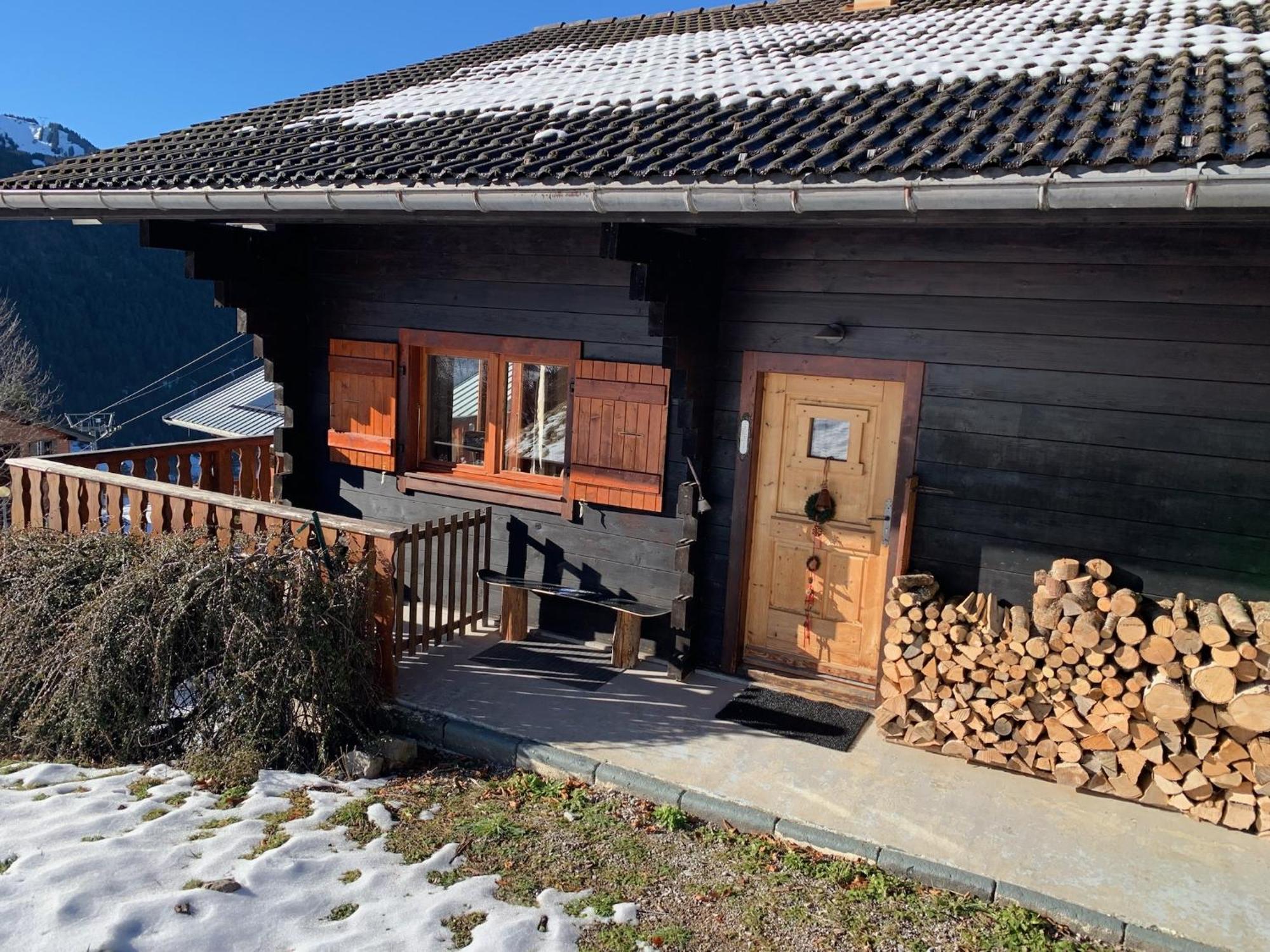 Charming, Cosy Chalet Nestled In A Breathtaking Surrounding With Spectacular, Stunning Mountain Views Ла-Шапель-д'Абонданс Екстер'єр фото
