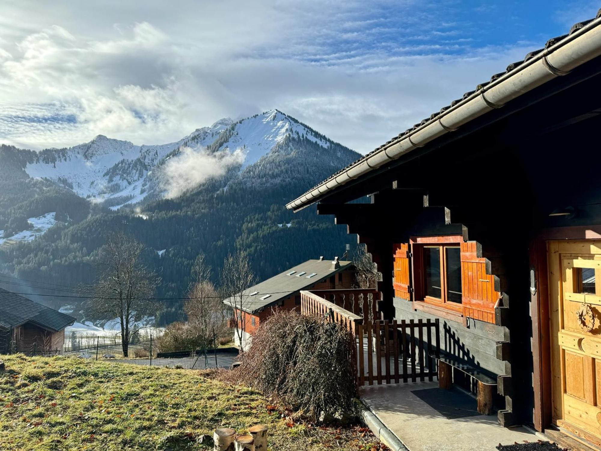 Charming, Cosy Chalet Nestled In A Breathtaking Surrounding With Spectacular, Stunning Mountain Views Ла-Шапель-д'Абонданс Екстер'єр фото